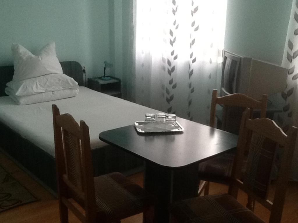 Hotel Continental City Center Iasi Cameră foto